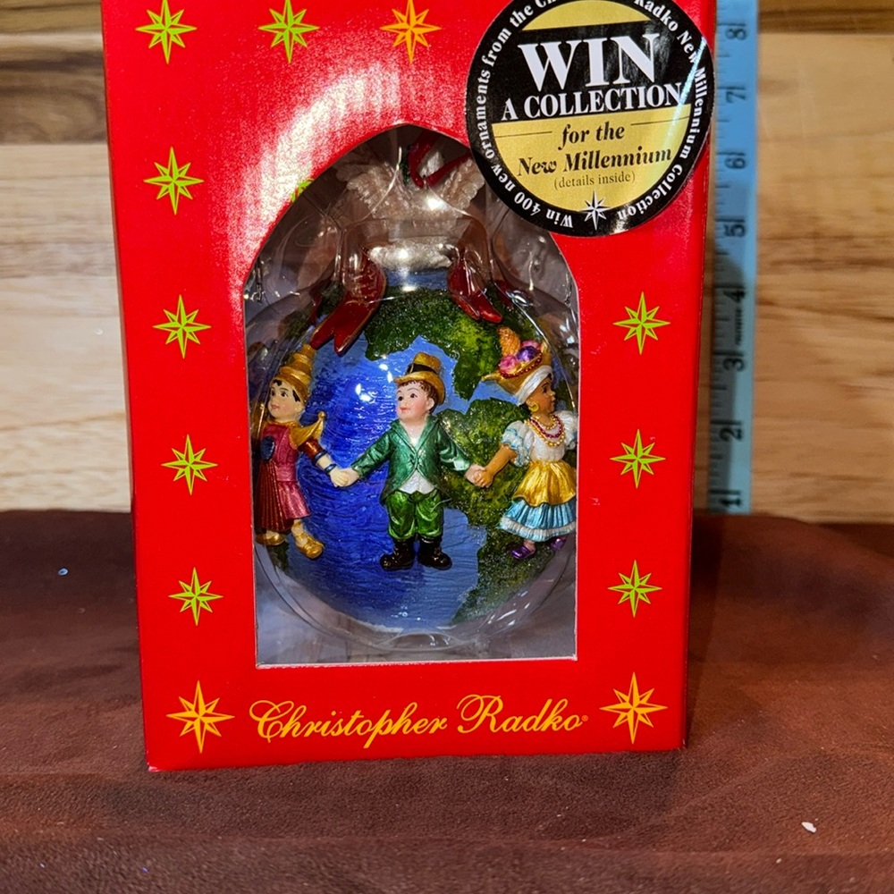 🐈‍⬛ Christopher Radko ornament “United For Peace”